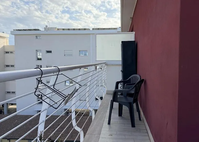 The Vibe-sky Terrace & Private Free Parking-self Check In