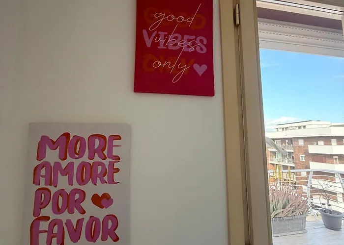 The Vibe-sky Terrace & Private Free Parking-self Check In